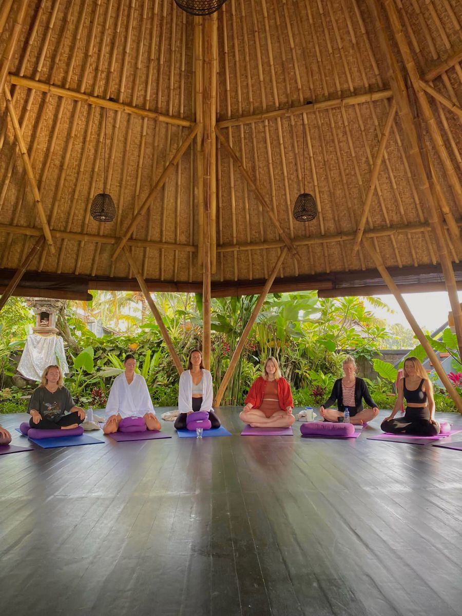 Abstract illustration of connected community circles